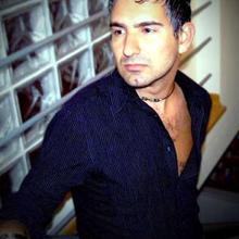 Hugo Flores